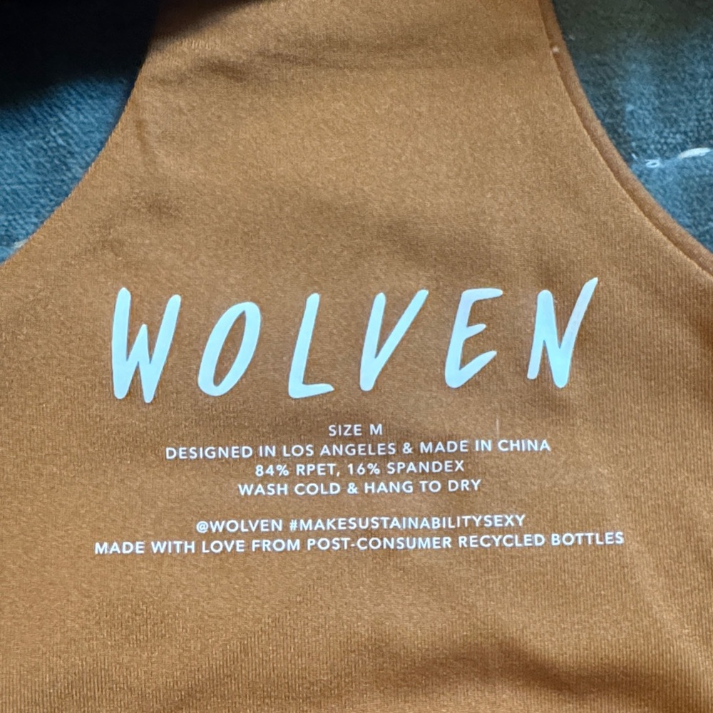 Wolven Activewear Set - Tumeric Yoga Sports Bra & Leggings - Picture 10 of 11